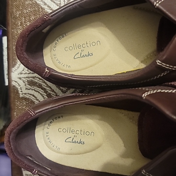 Clarks collection Ultimate Comfort shoes - Picture 2 of 4